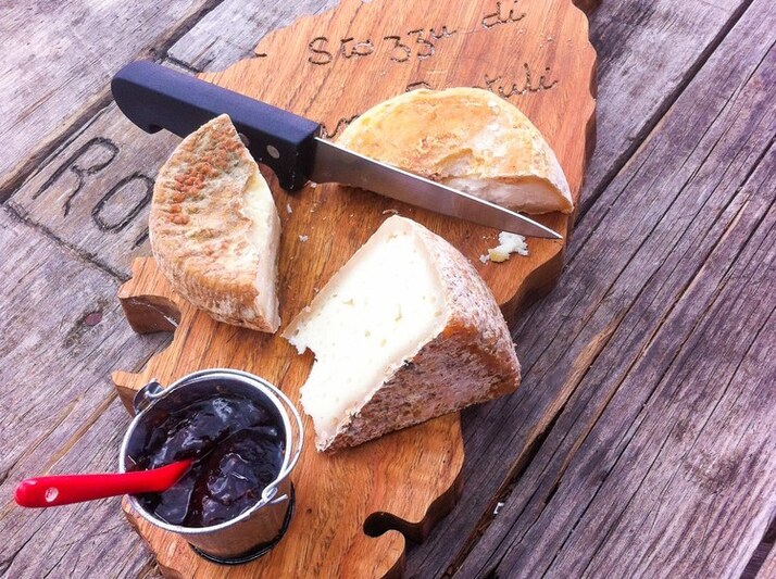 Corsican cheese platter