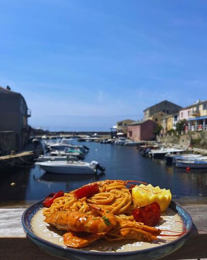 Pasta con gamberi, ristorante Chez Marc a Centuri