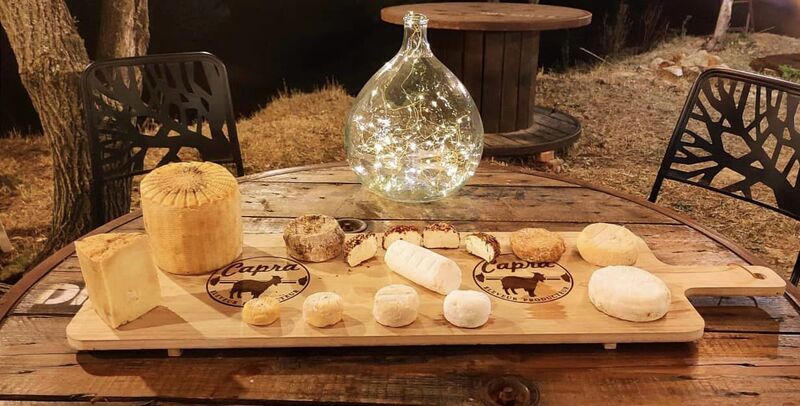 Plateau de fromages corses repas a la ferme bergerie