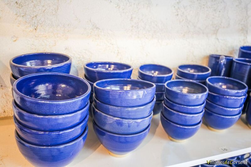 Blue bowl in Corsican Corbara pottery